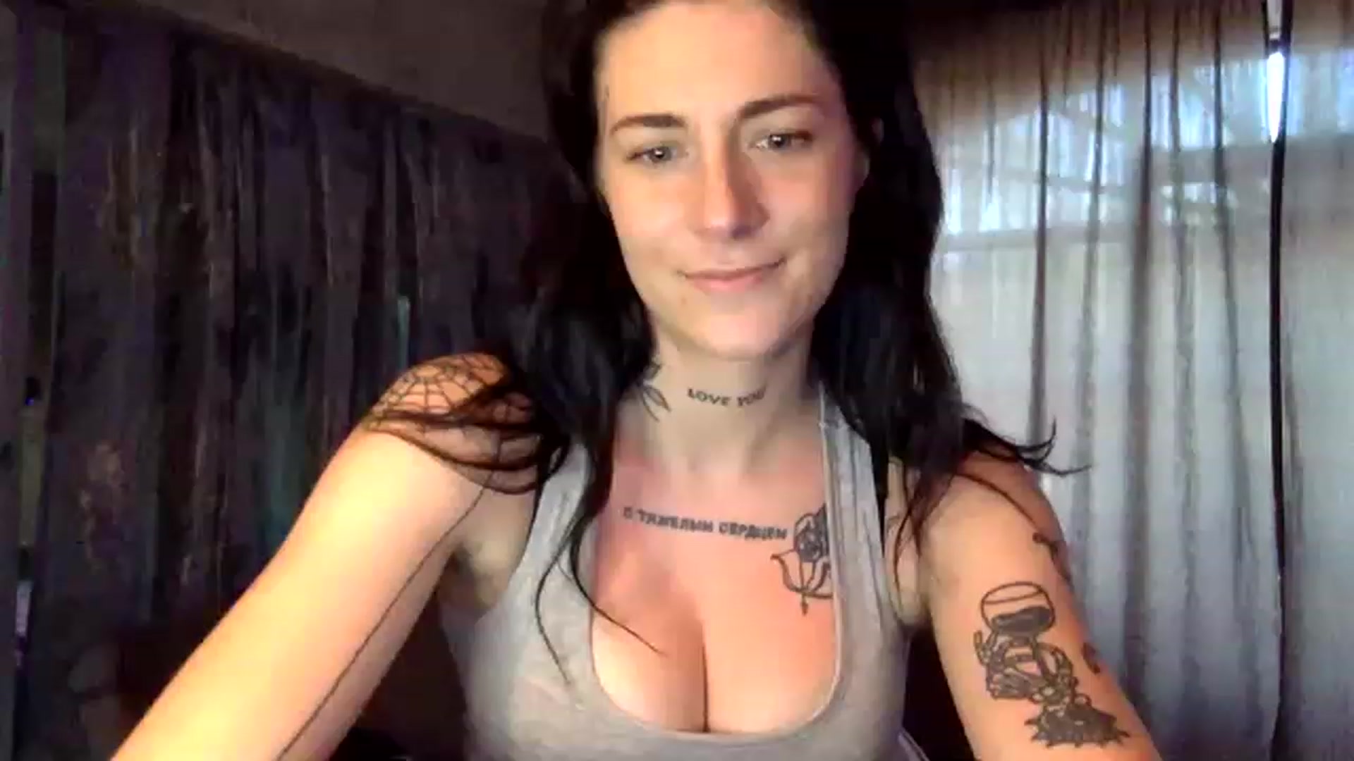 Gallery image thumbnail from Sweetfarmgirl's myfreecams stream on, 01/19/2023, 17:01 image 13 of 20