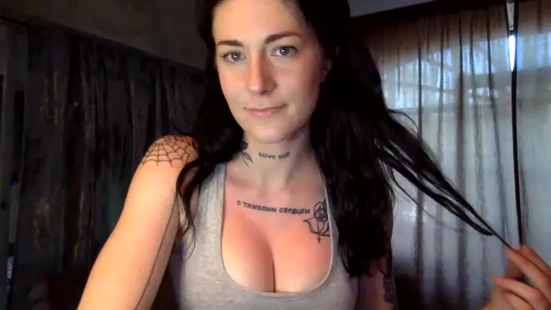 Gallery image thumbnail from Sweetfarmgirl's myfreecams stream on, 01/19/2023, 17:01 image 6 of 20