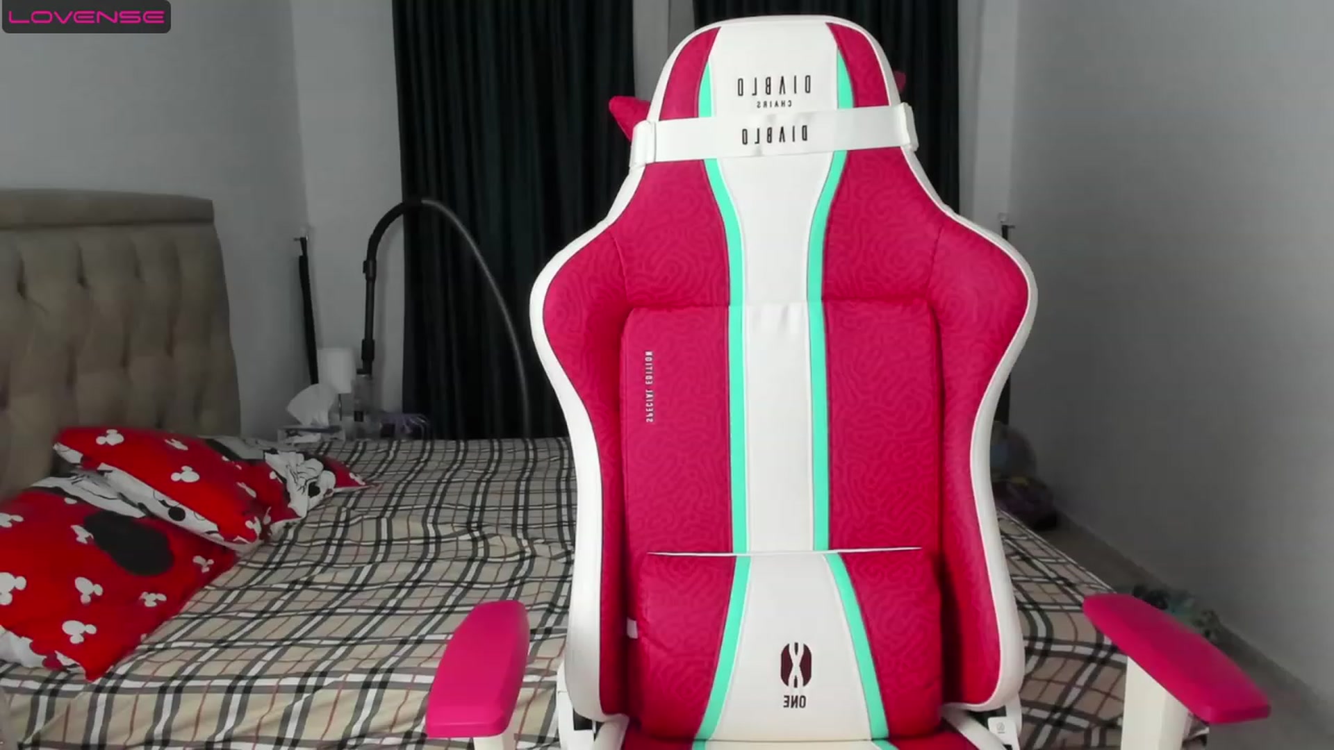 Gallery image thumbnail from Sweetlolaa's myfreecams stream on, 05/22/2023, 18:57 image 17 of 20