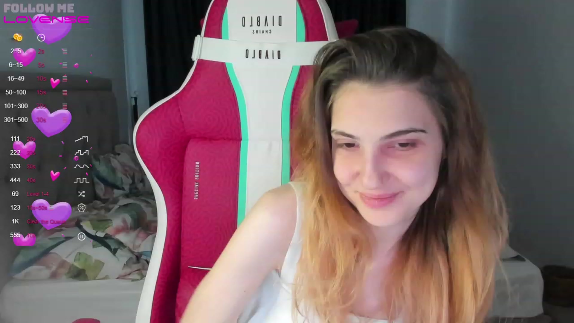 Gallery image thumbnail from Sweetlolaa's myfreecams stream on, 06/15/2023, 17:22 image 7 of 20