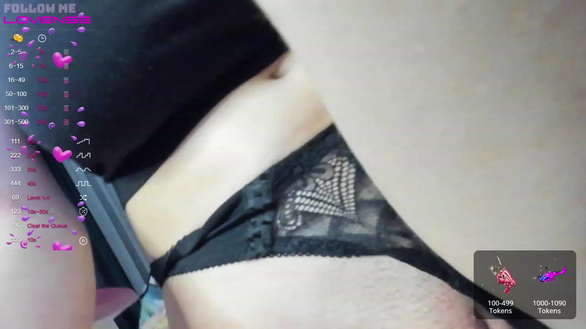 Gallery image thumbnail from Sweetlolaa's myfreecams stream on, 06/18/2023, 01:04 image 17 of 20