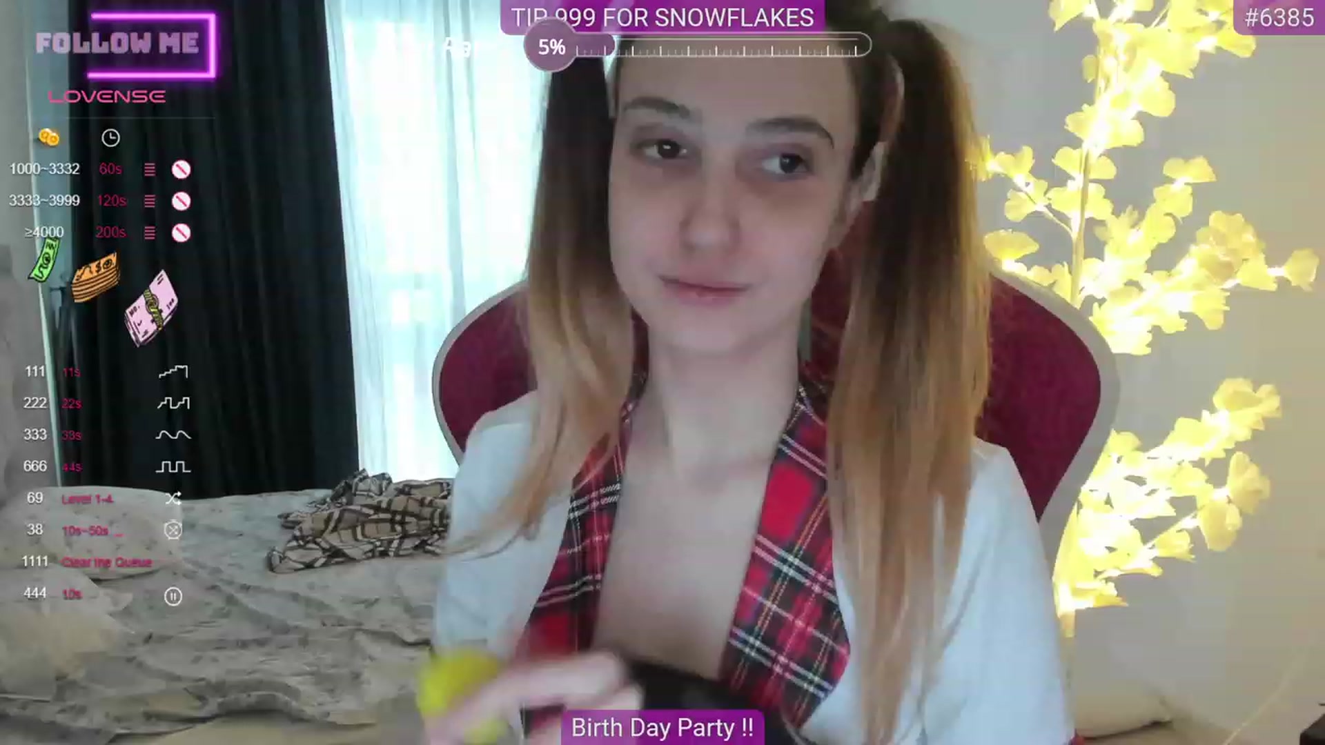 Gallery image thumbnail from Sweetlolaa's myfreecams stream on, 10/20/2023, 07:42 image 9 of 20