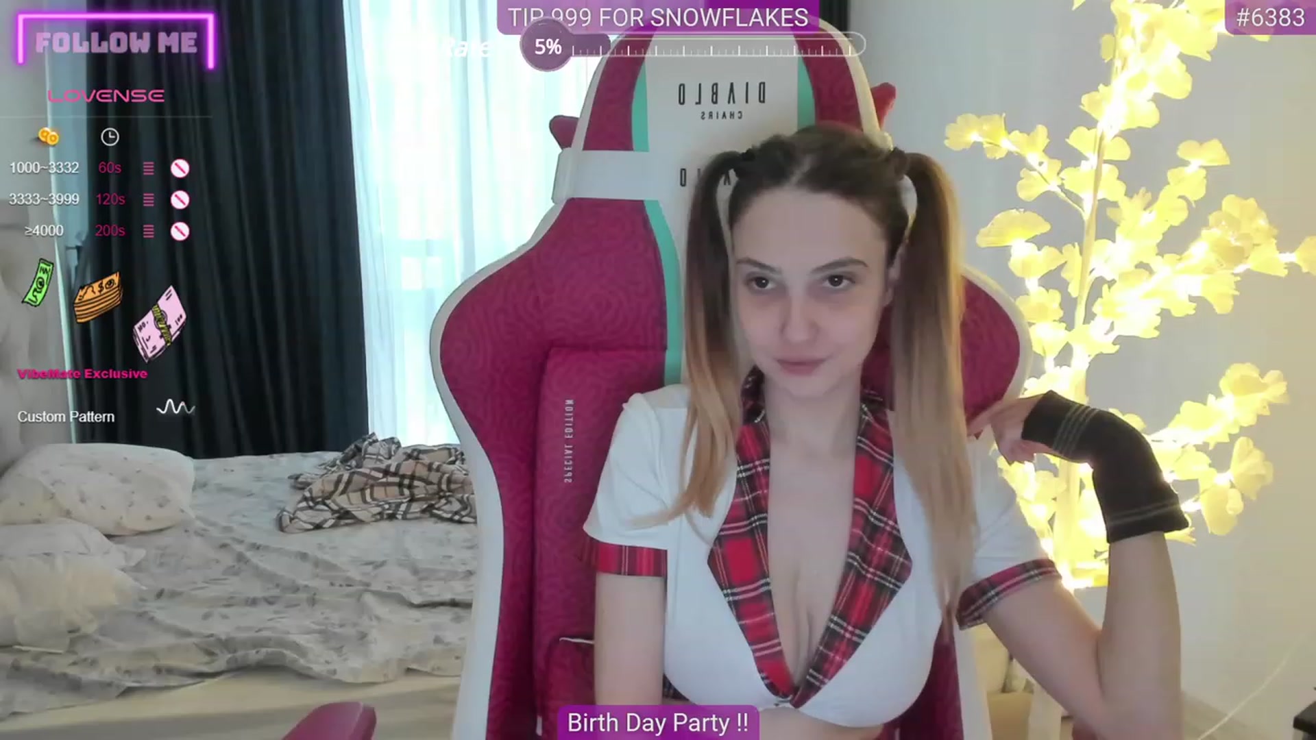 Gallery image thumbnail from Sweetlolaa's myfreecams stream on, 10/20/2023, 07:42 image 2 of 20
