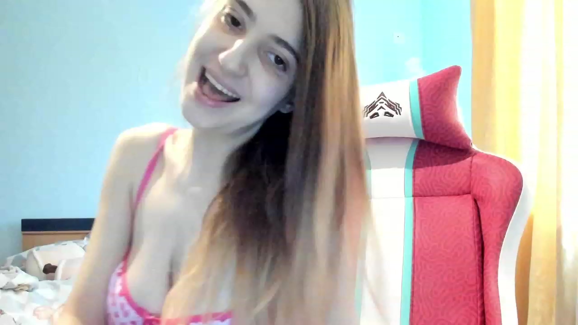 Gallery image thumbnail from Sweetlolaa's myfreecams stream on, 11/22/2023, 09:18 image 13 of 20