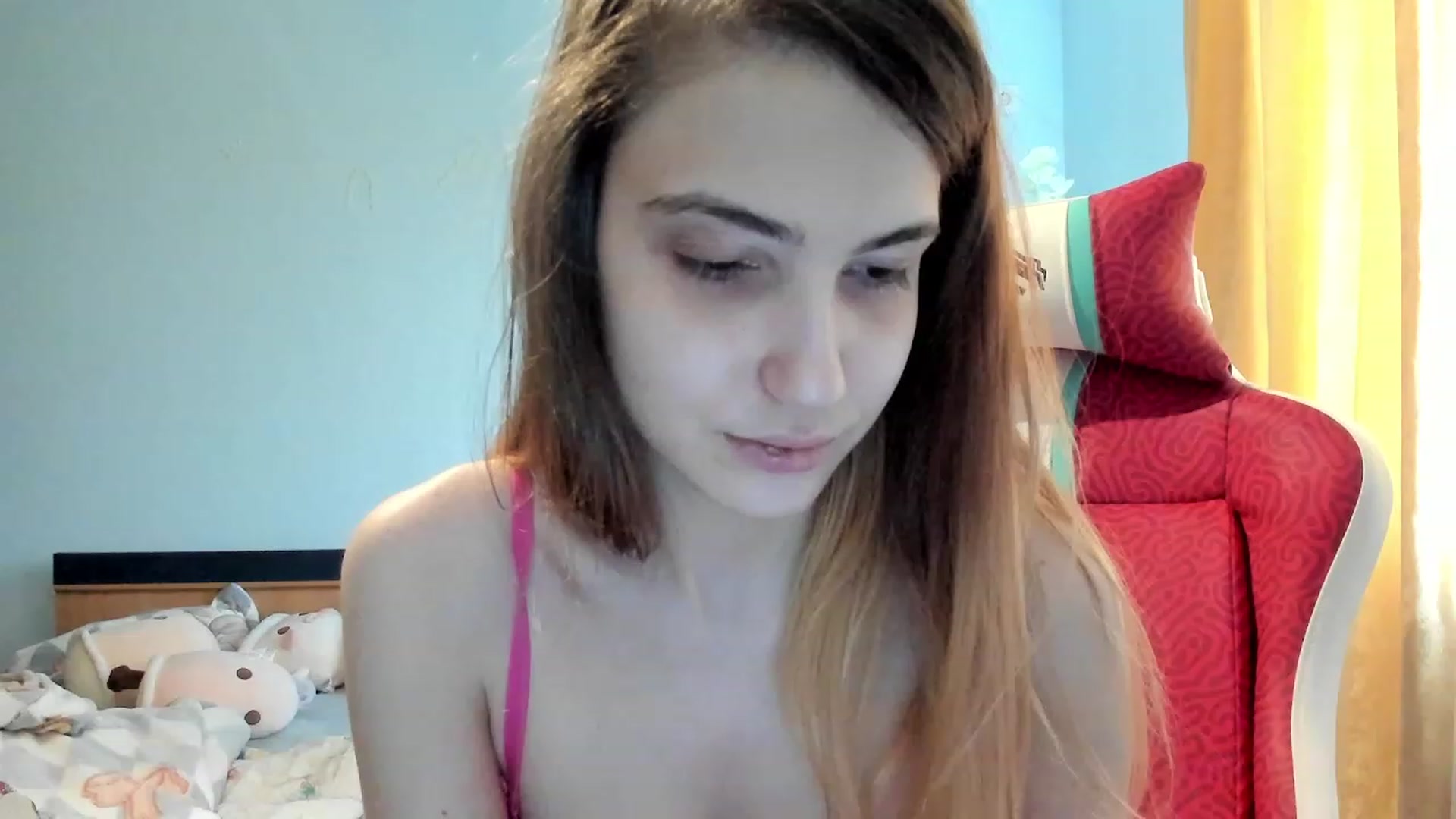 Gallery image thumbnail from Sweetlolaa's myfreecams stream on, 11/22/2023, 09:18 image 17 of 20