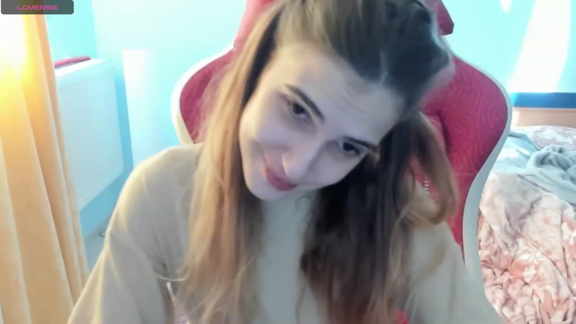 Gallery image thumbnail from Sweetlolaa's myfreecams stream on, 12/12/2023, 12:45 image 2 of 20