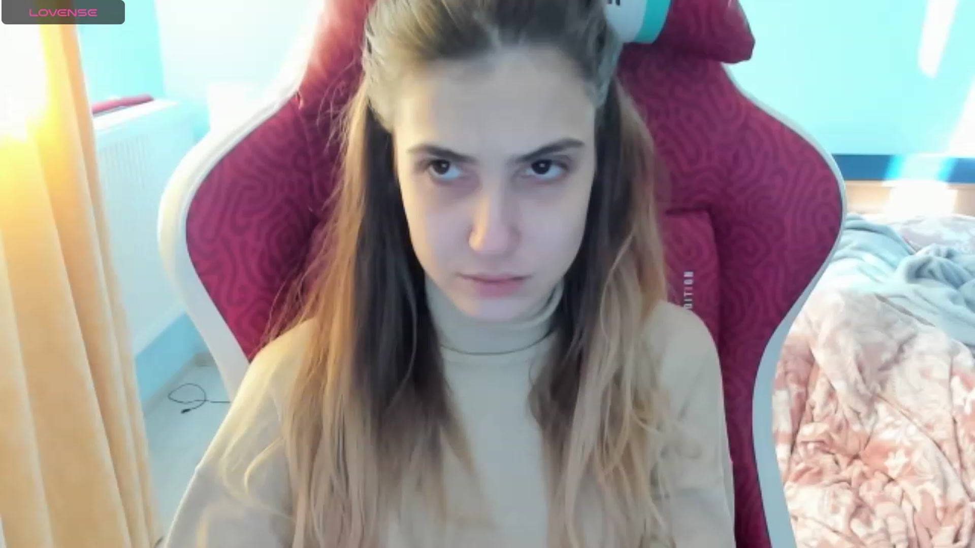 Gallery image thumbnail from Sweetlolaa's myfreecams stream on, 12/12/2023, 12:45 image 16 of 20