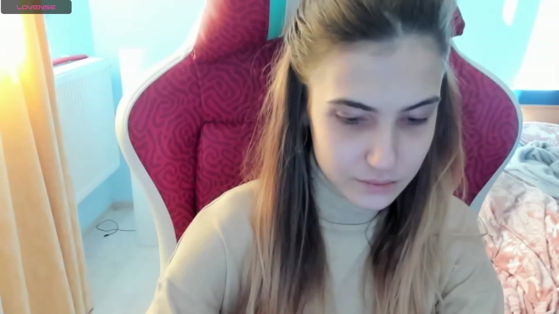 Gallery image thumbnail from Sweetlolaa's myfreecams stream on, 12/12/2023, 12:45 image 8 of 20