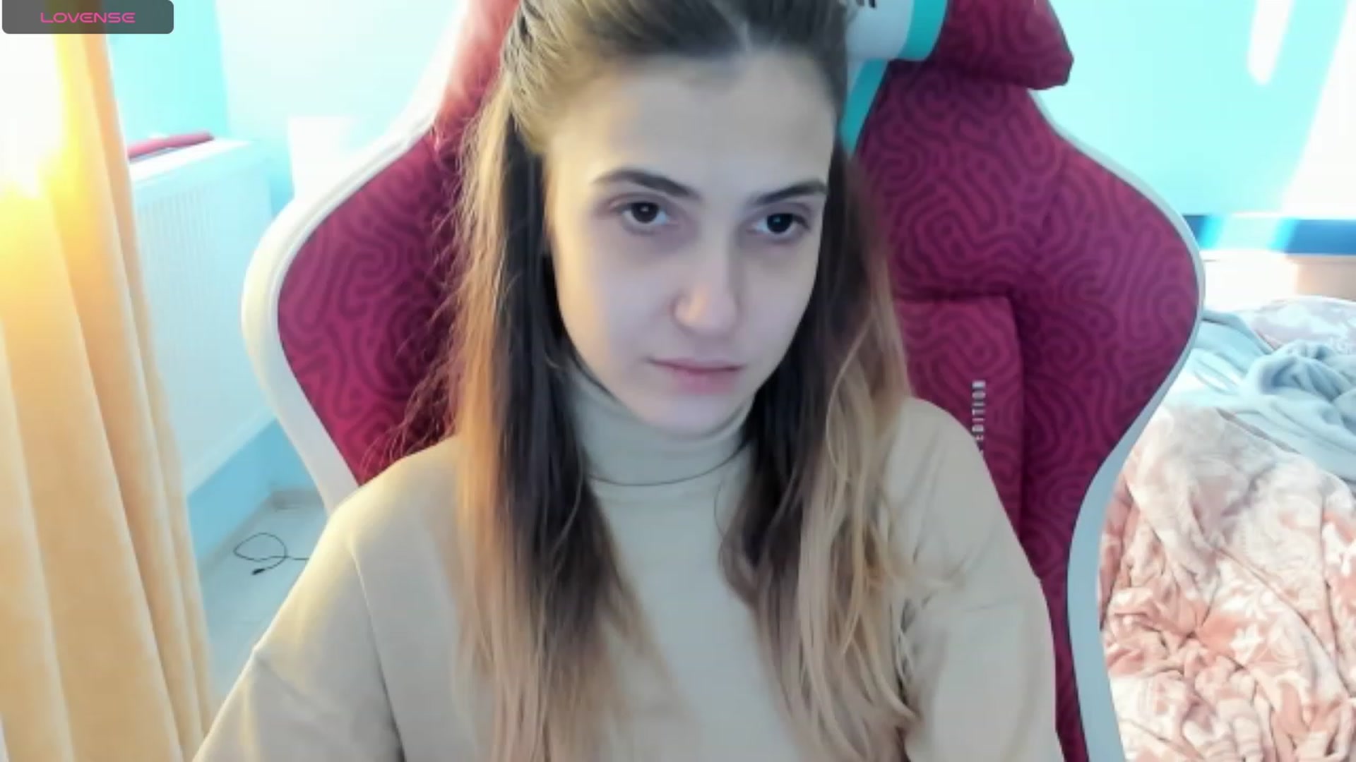 Gallery image thumbnail from Sweetlolaa's myfreecams stream on, 12/12/2023, 12:45 image 12 of 20
