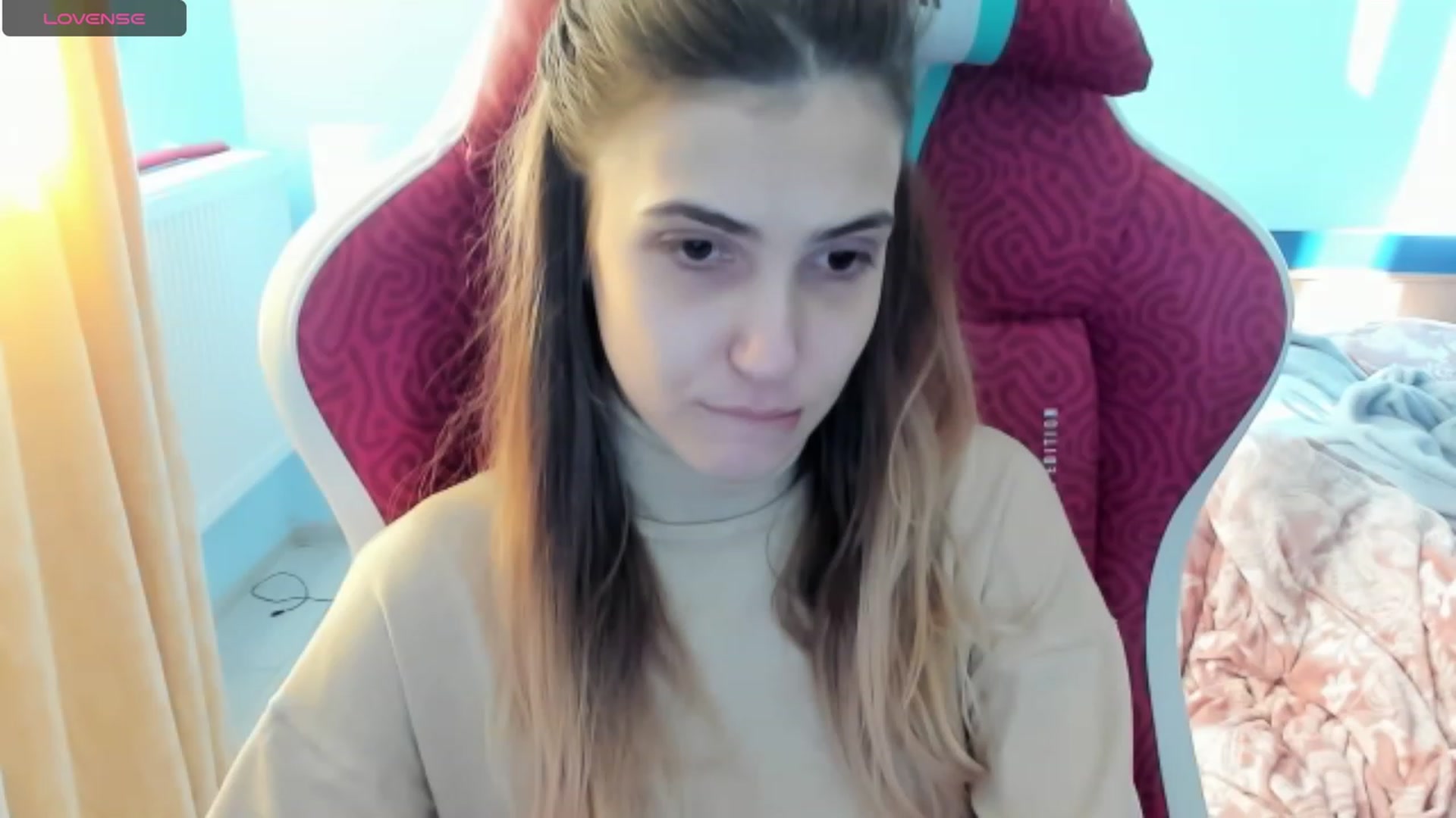 Gallery image thumbnail from Sweetlolaa's myfreecams stream on, 12/12/2023, 12:45 image 13 of 20