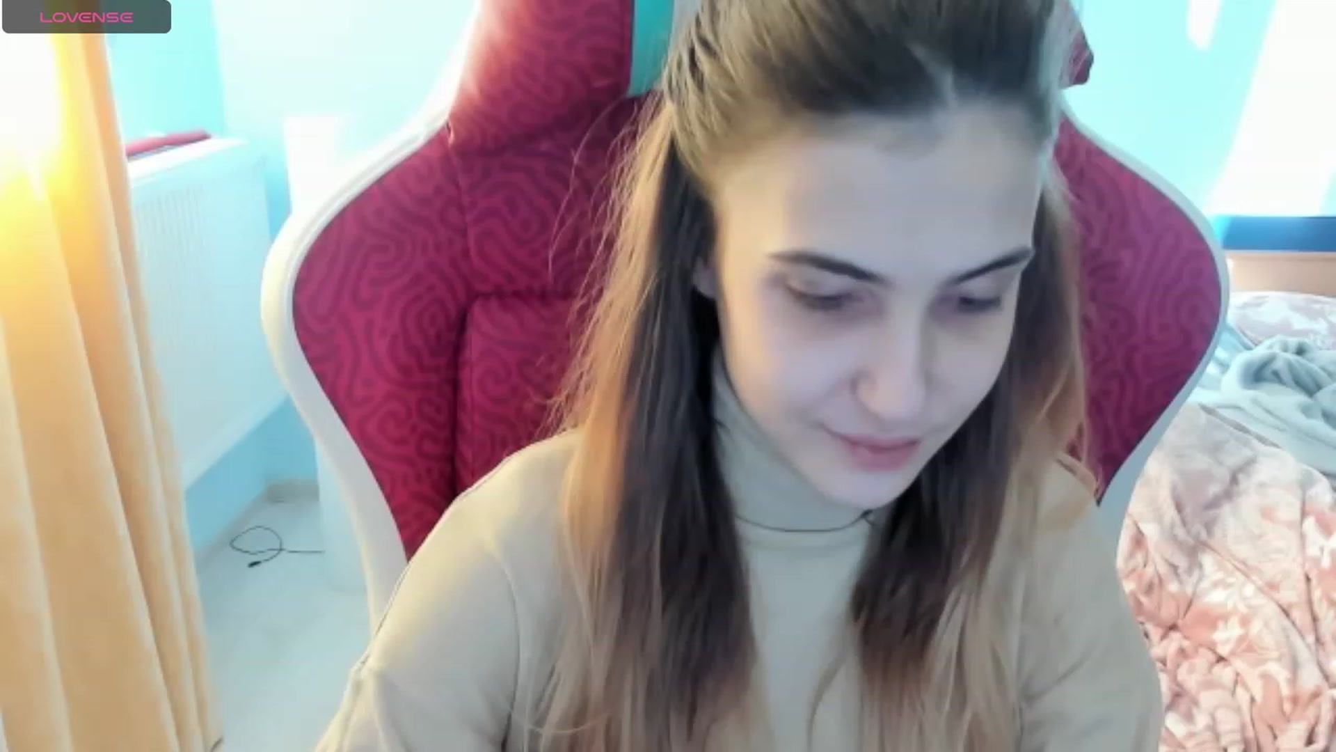 Gallery image thumbnail from Sweetlolaa's myfreecams stream on, 12/12/2023, 12:45 image 6 of 20