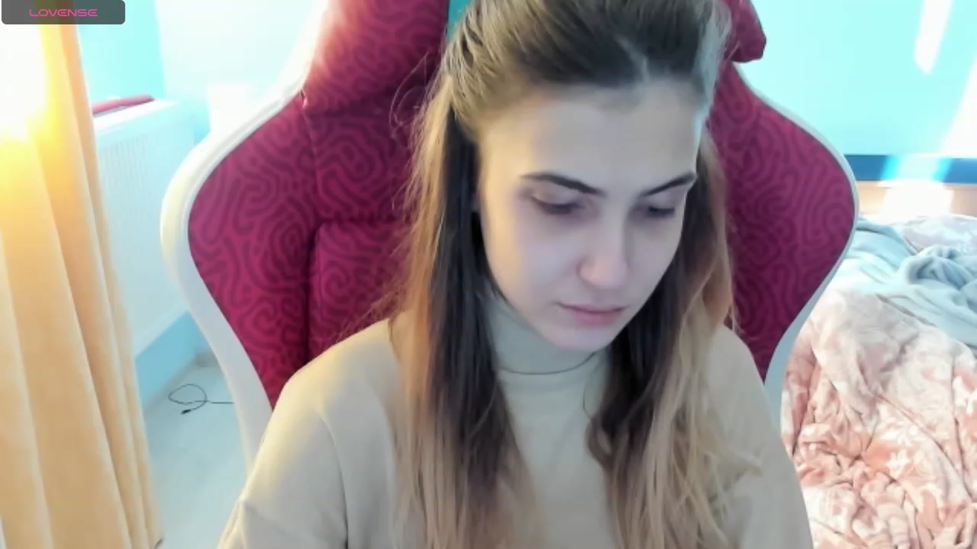 Gallery image thumbnail from Sweetlolaa's myfreecams stream on, 12/12/2023, 12:45 image 15 of 20