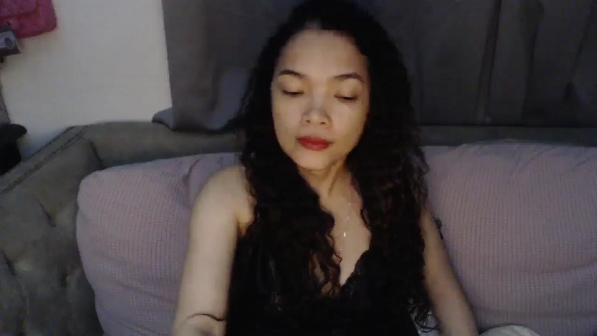 Gallery image thumbnail from Sweetlollipop's myfreecams stream on, 03/08/2025, 17:30 image 15 of 20