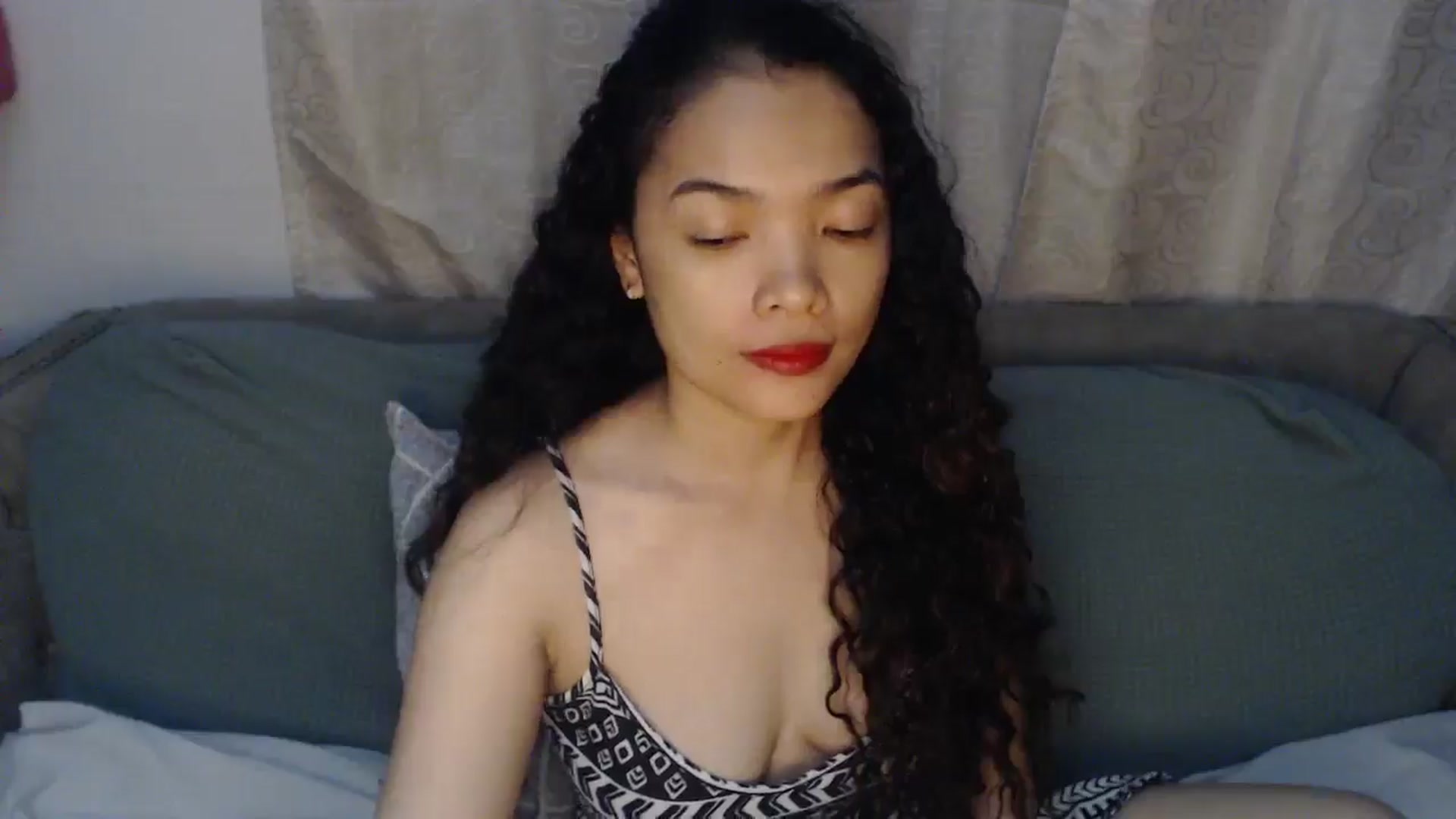Gallery image thumbnail from Sweetlollipop's myfreecams stream on, 03/28/2025, 17:05 image 4 of 20