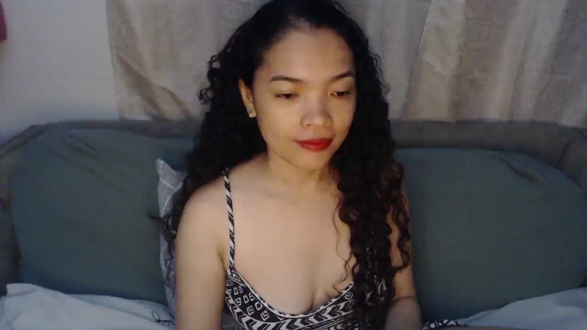 Gallery image thumbnail from Sweetlollipop's myfreecams stream on, 03/28/2025, 17:05 image 12 of 20