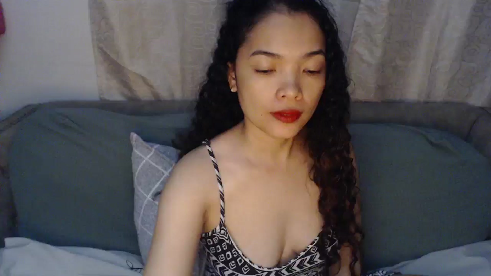 Gallery image thumbnail from Sweetlollipop's myfreecams stream on, 03/28/2025, 17:05 image 8 of 20