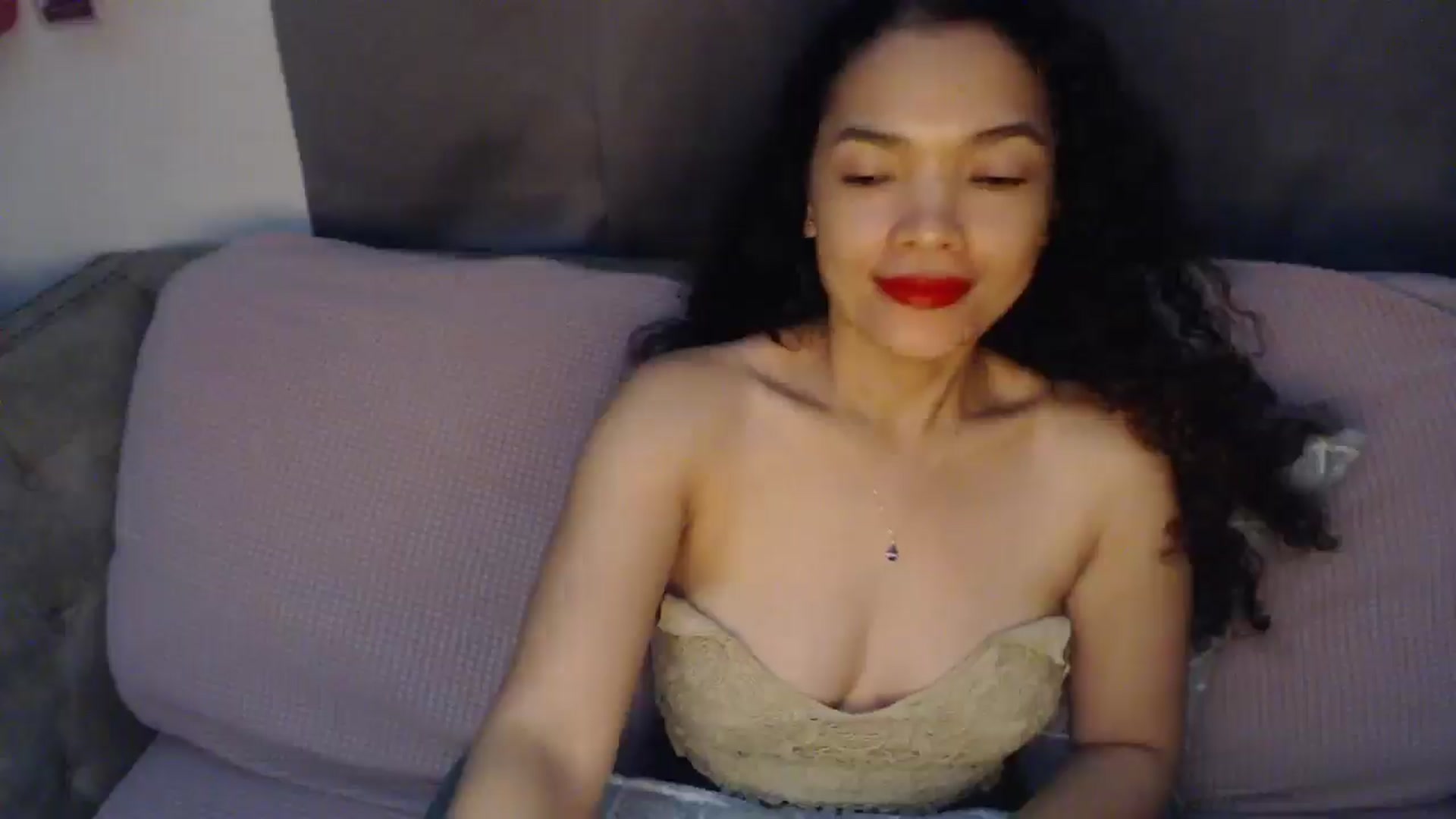 Gallery image thumbnail from Sweetlollipop's myfreecams stream on, 08/09/2025, 17:44 image 15 of 20