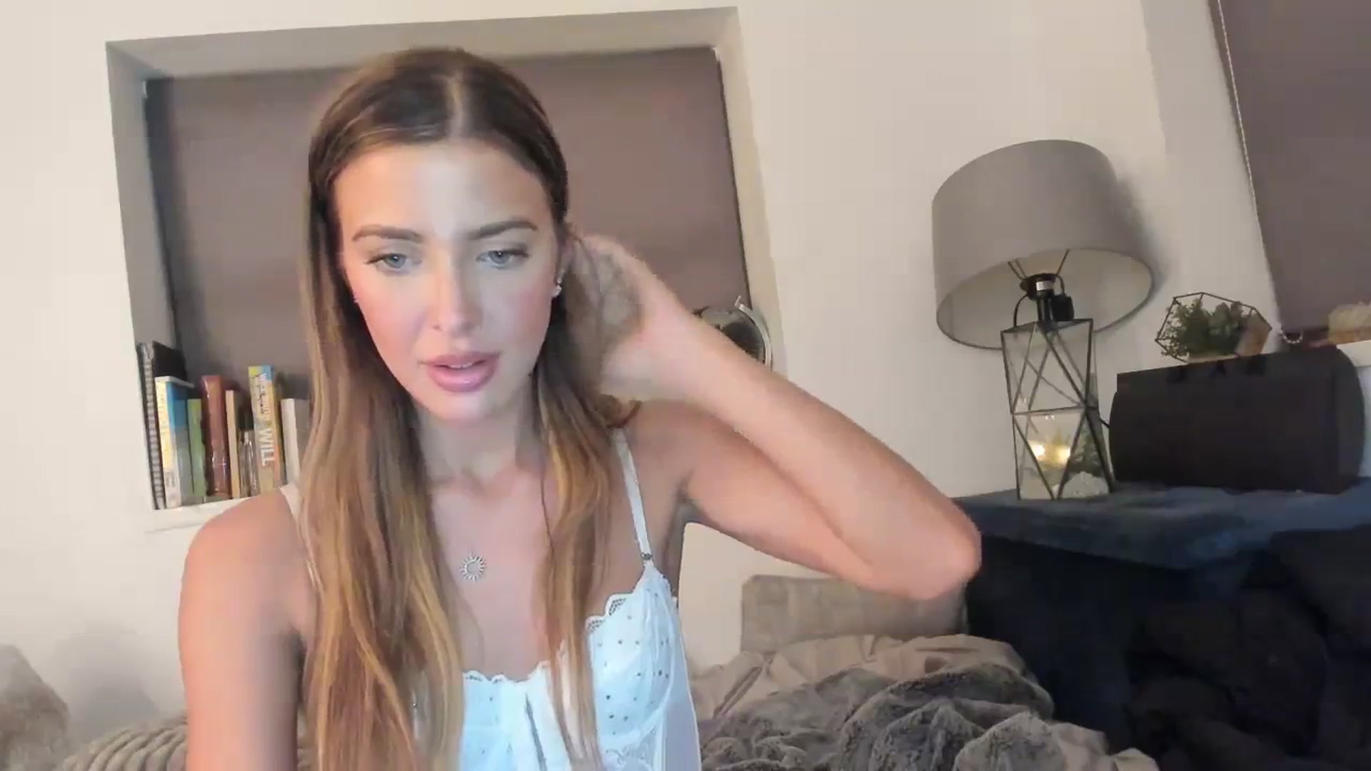 Gallery image thumbnail from SweetnSluttyx's myfreecams stream on, 11/15/2023, 03:17 image 9 of 20