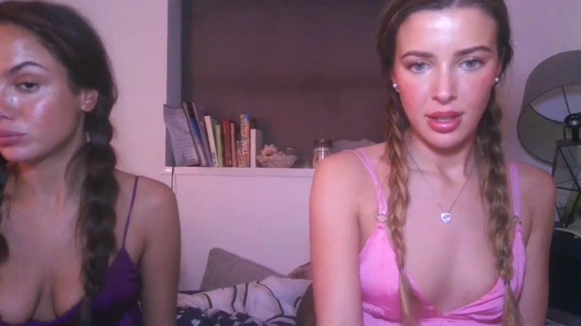 Gallery image thumbnail from SweetnSluttyx's myfreecams stream on, 01/02/2024, 02:32 image 12 of 20