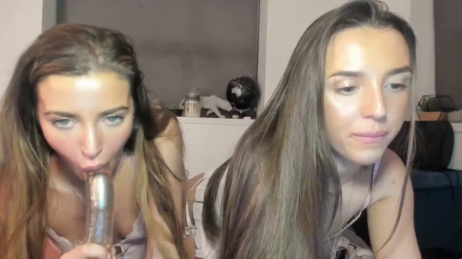 Gallery image thumbnail from SweetnSluttyx's myfreecams stream on, 01/06/2024, 02:40 image 15 of 20