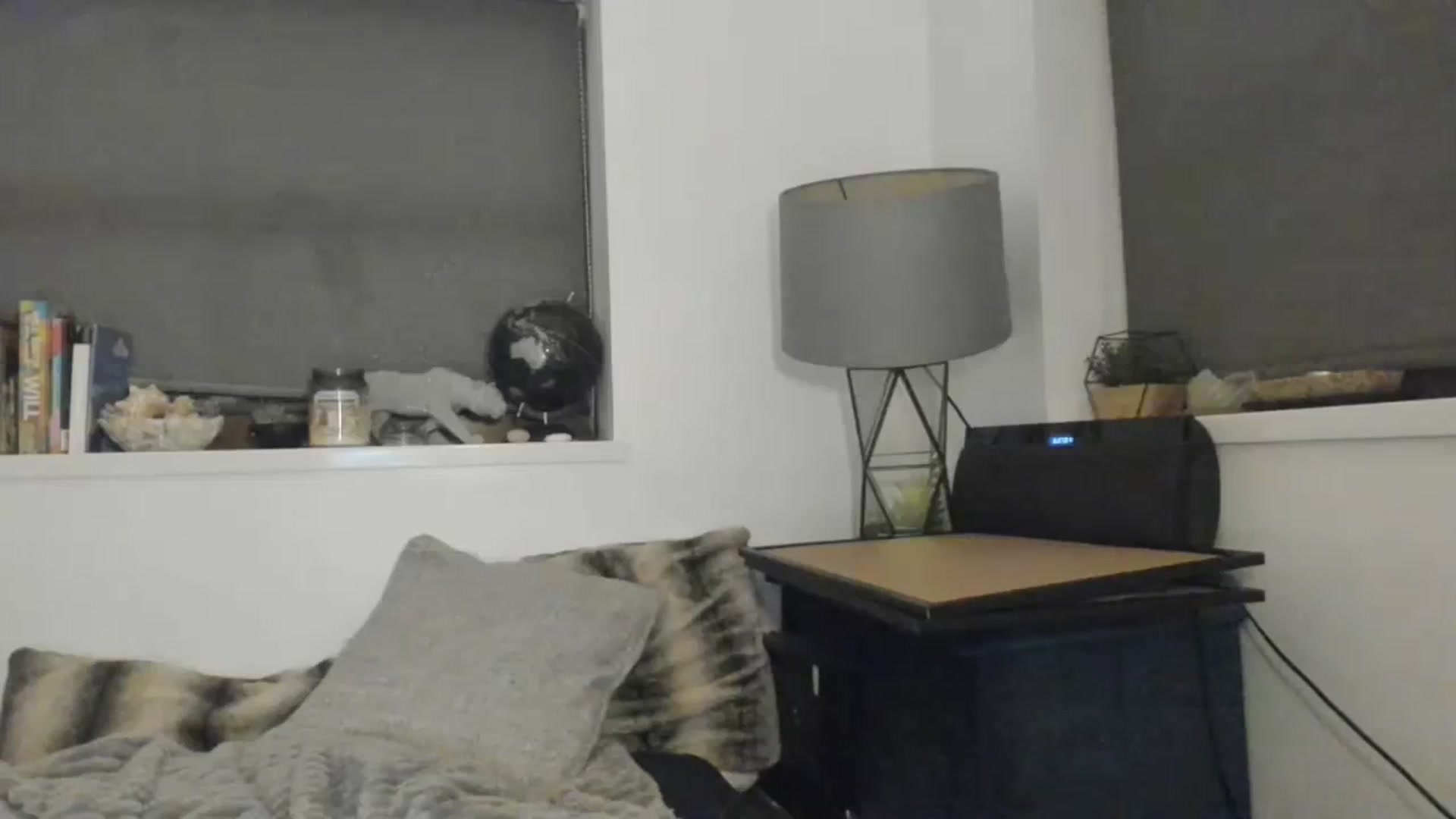 Gallery image thumbnail from SweetnSluttyx's myfreecams stream on, 01/15/2024, 24:13 image 14 of 20