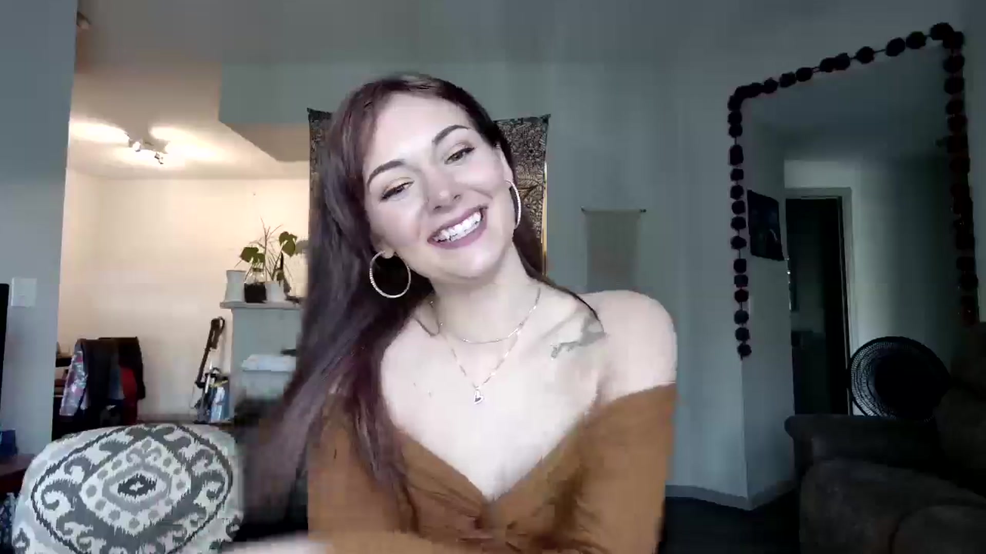 Gallery image thumbnail from Sweetncreamy's myfreecams stream on, 04/27/2025, 23:42 image 19 of 20
