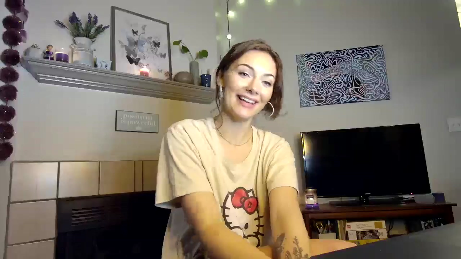 Gallery image thumbnail from Sweetncreamy's myfreecams stream on, 04/29/2025, 02:40 image 12 of 20