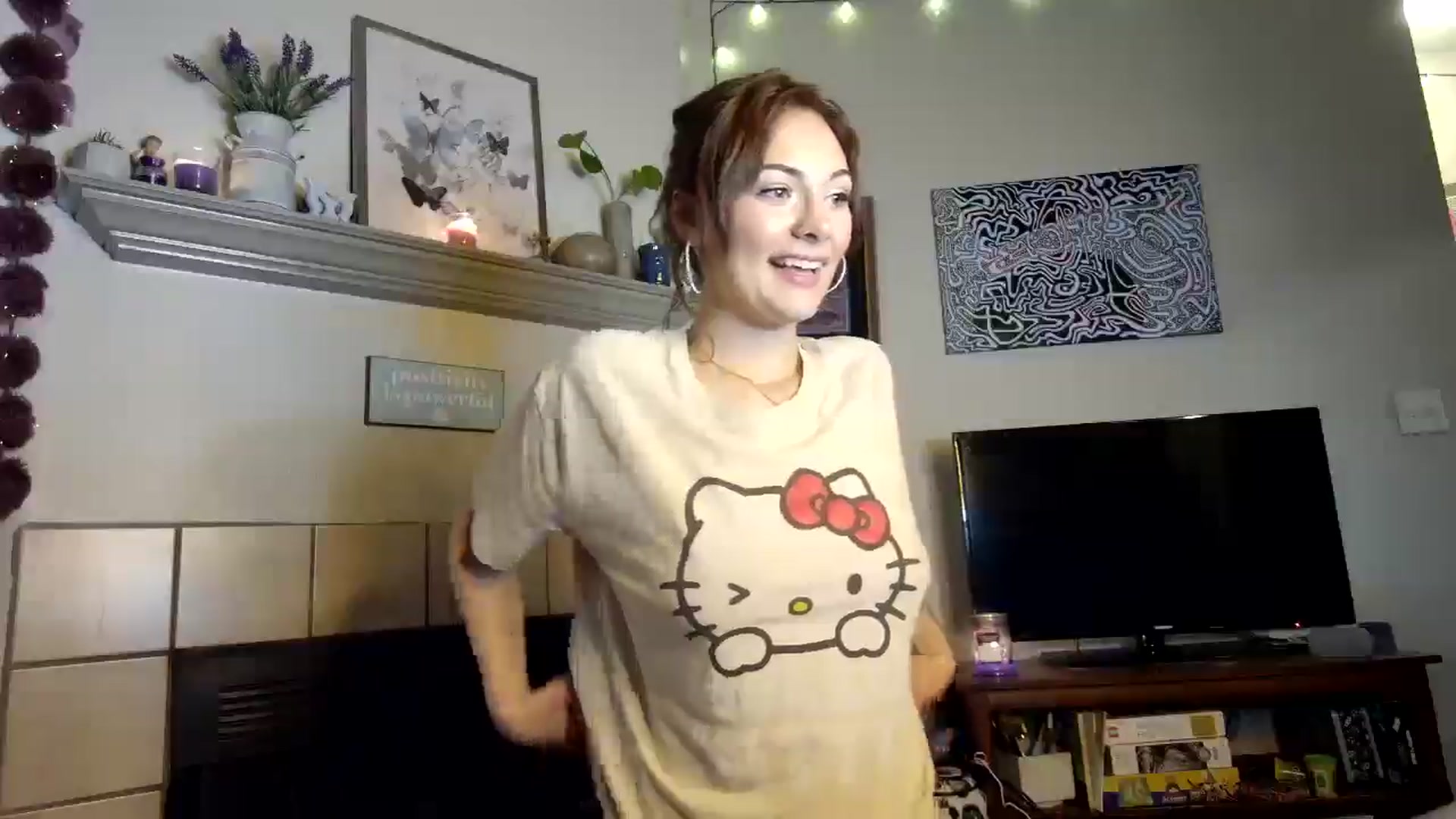 Gallery image thumbnail from Sweetncreamy's myfreecams stream on, 04/29/2025, 02:40 image 15 of 20