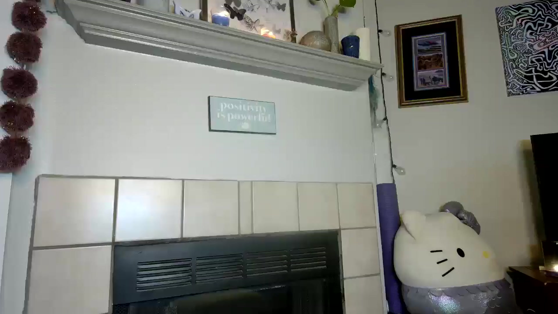 Gallery image thumbnail from Sweetncreamy's myfreecams stream on, 05/06/2025, 02:21 image 13 of 20