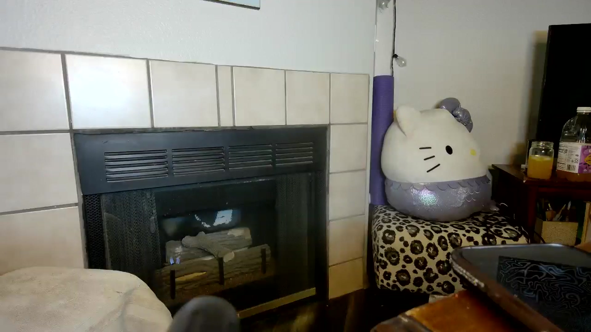 Gallery image thumbnail from Sweetncreamy's myfreecams stream on, 05/06/2025, 04:31 image 10 of 20