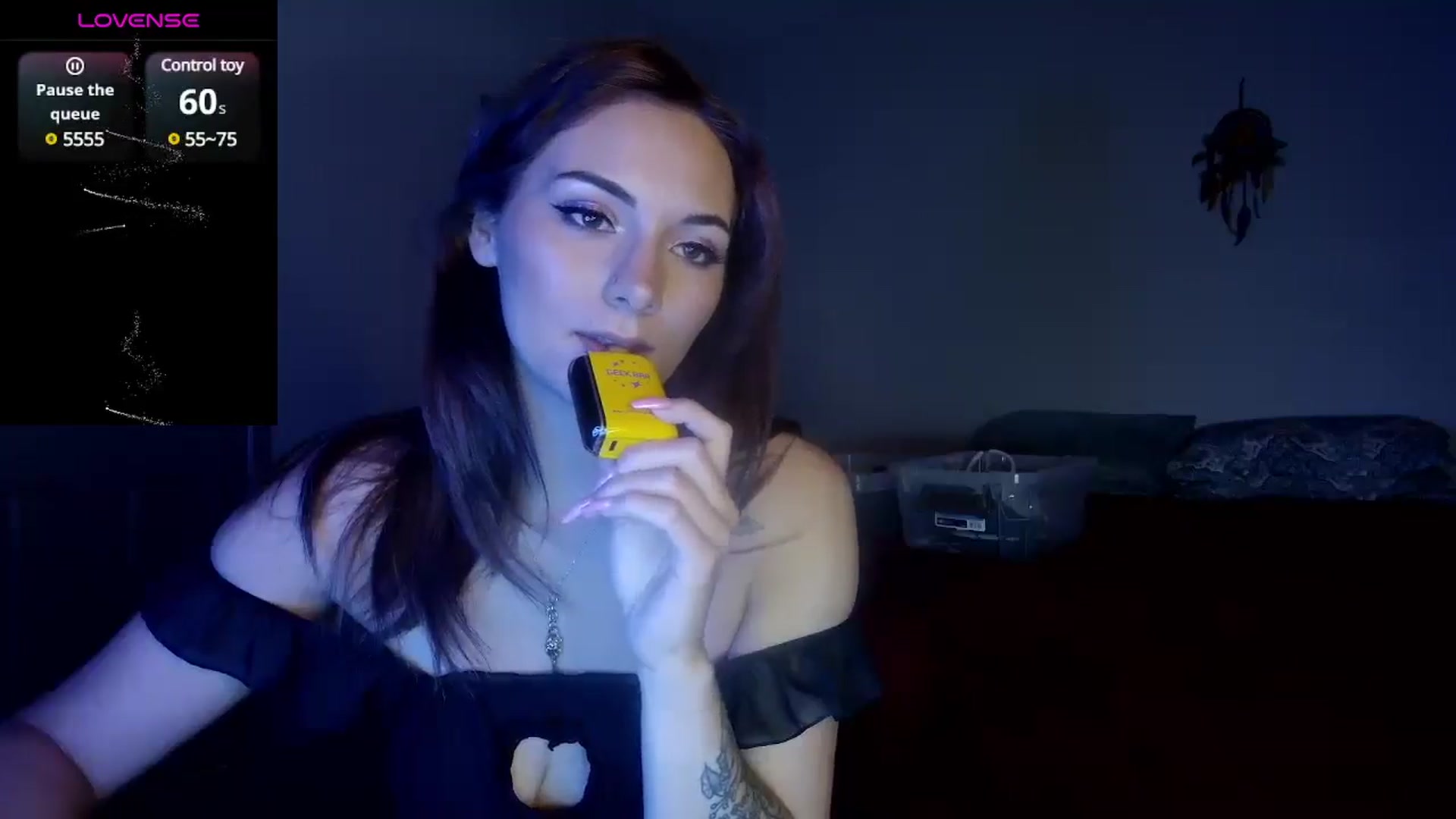 Gallery image thumbnail from Sweetncreamy's myfreecams stream on, 05/24/2025, 07:00 image 2 of 20