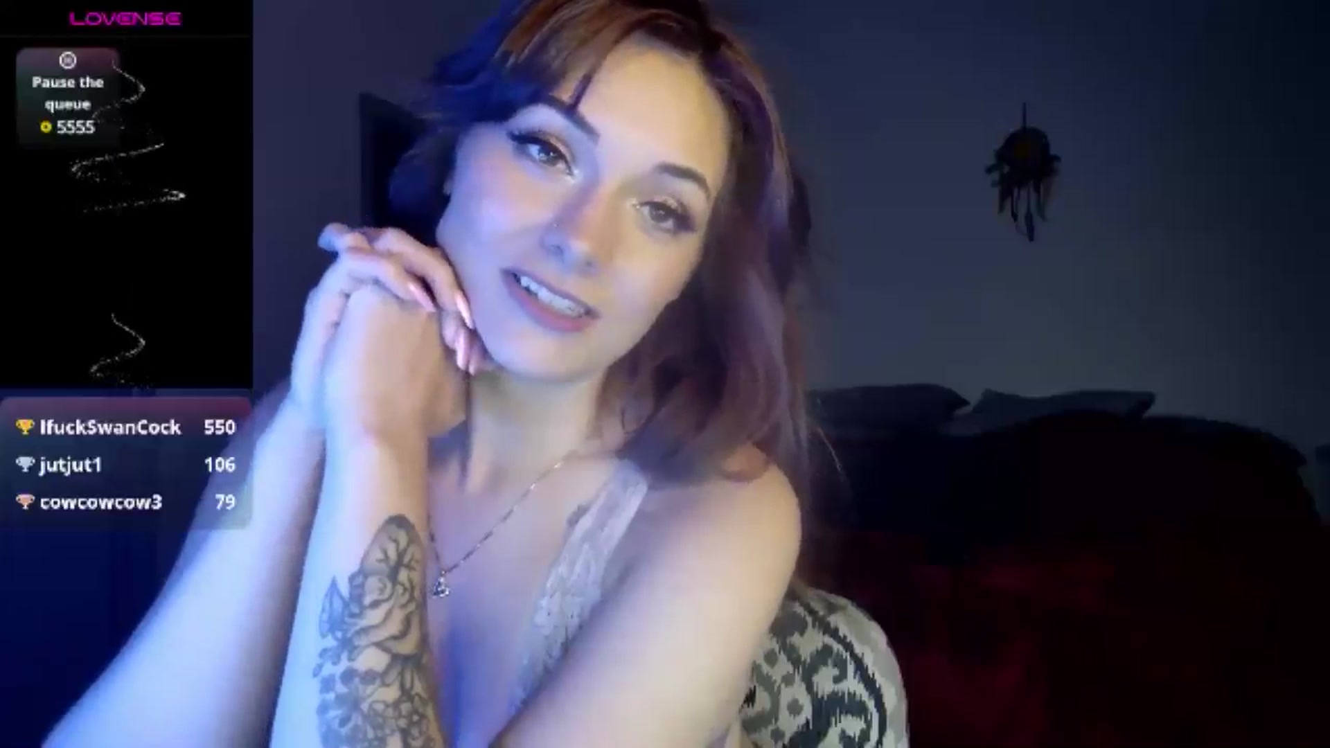 Gallery image thumbnail from Sweetncreamy's myfreecams stream on, 05/29/2025, 07:35 image 14 of 20
