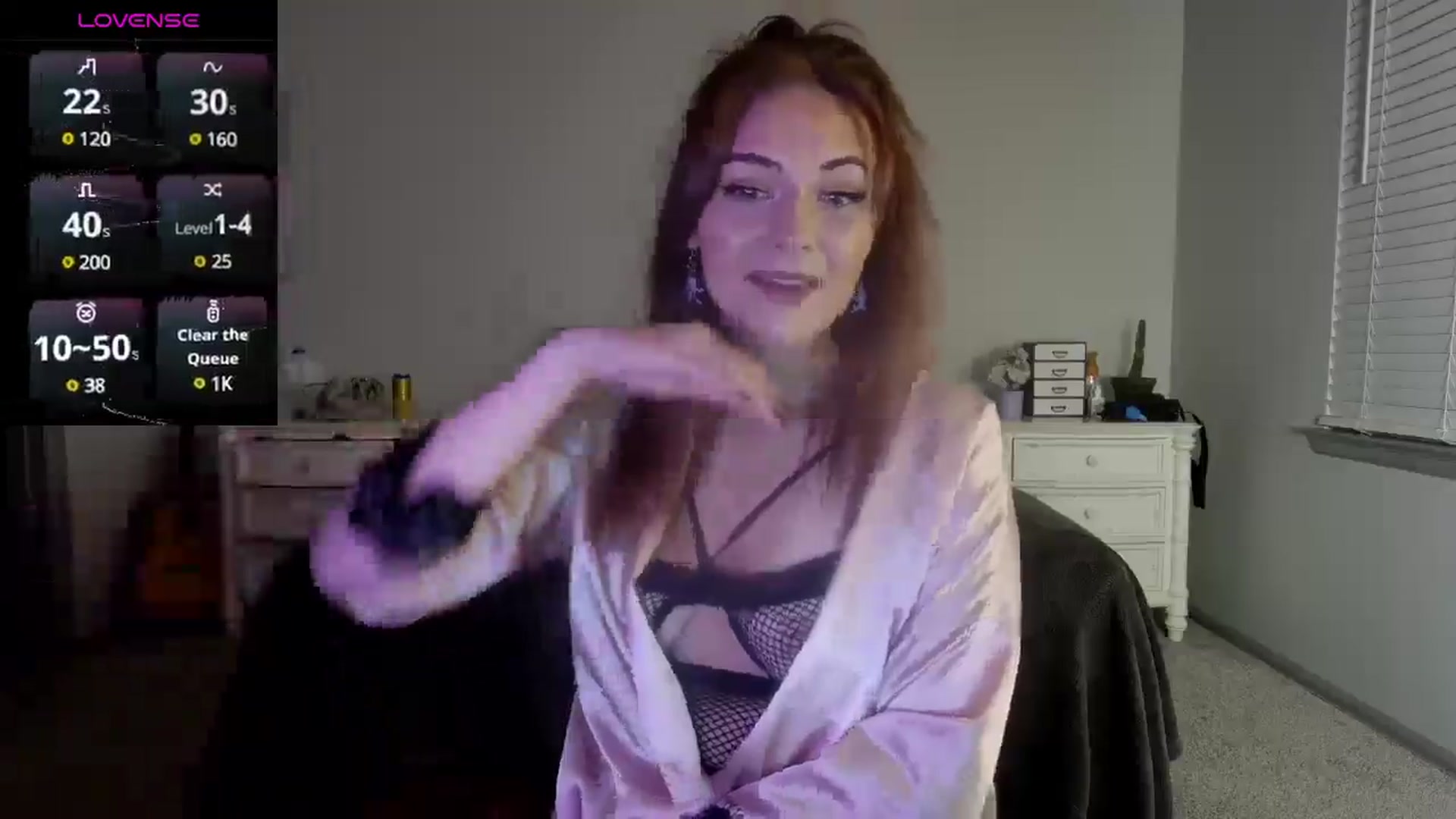 Gallery image thumbnail from Sweetncreamy's myfreecams stream on, 06/06/2025, 06:28 image 10 of 20