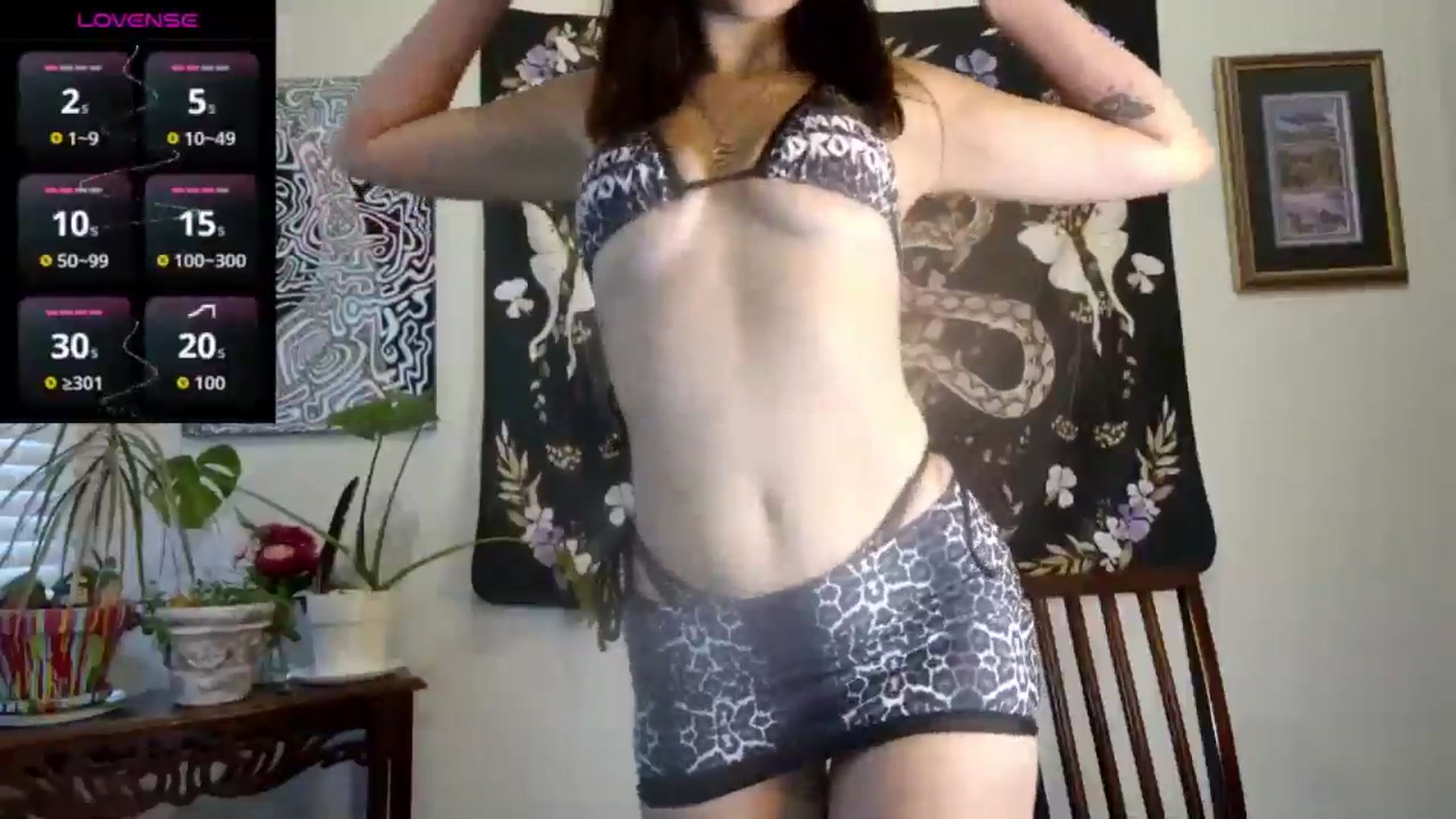 Gallery image thumbnail from Sweetncreamy's myfreecams stream on, 08/19/2025, 23:41 image 2 of 20