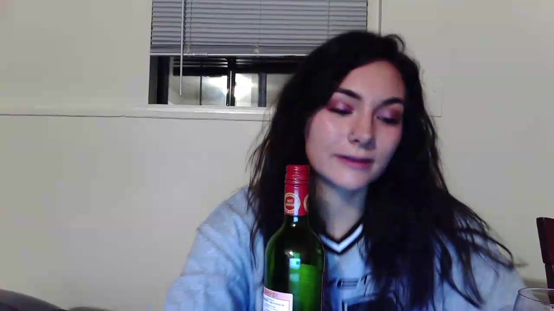 Gallery image thumbnail from Sweetncreamy's myfreecams stream on, 07/20/2026, 03:52 image 4 of 20