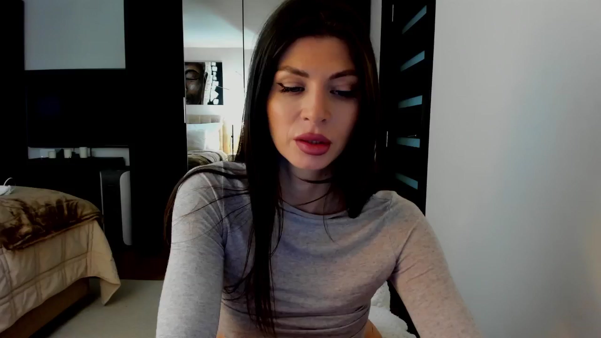 Gallery image thumbnail from SweetndCrazy's myfreecams stream on, 02/19/2025, 09:45 image 6 of 20