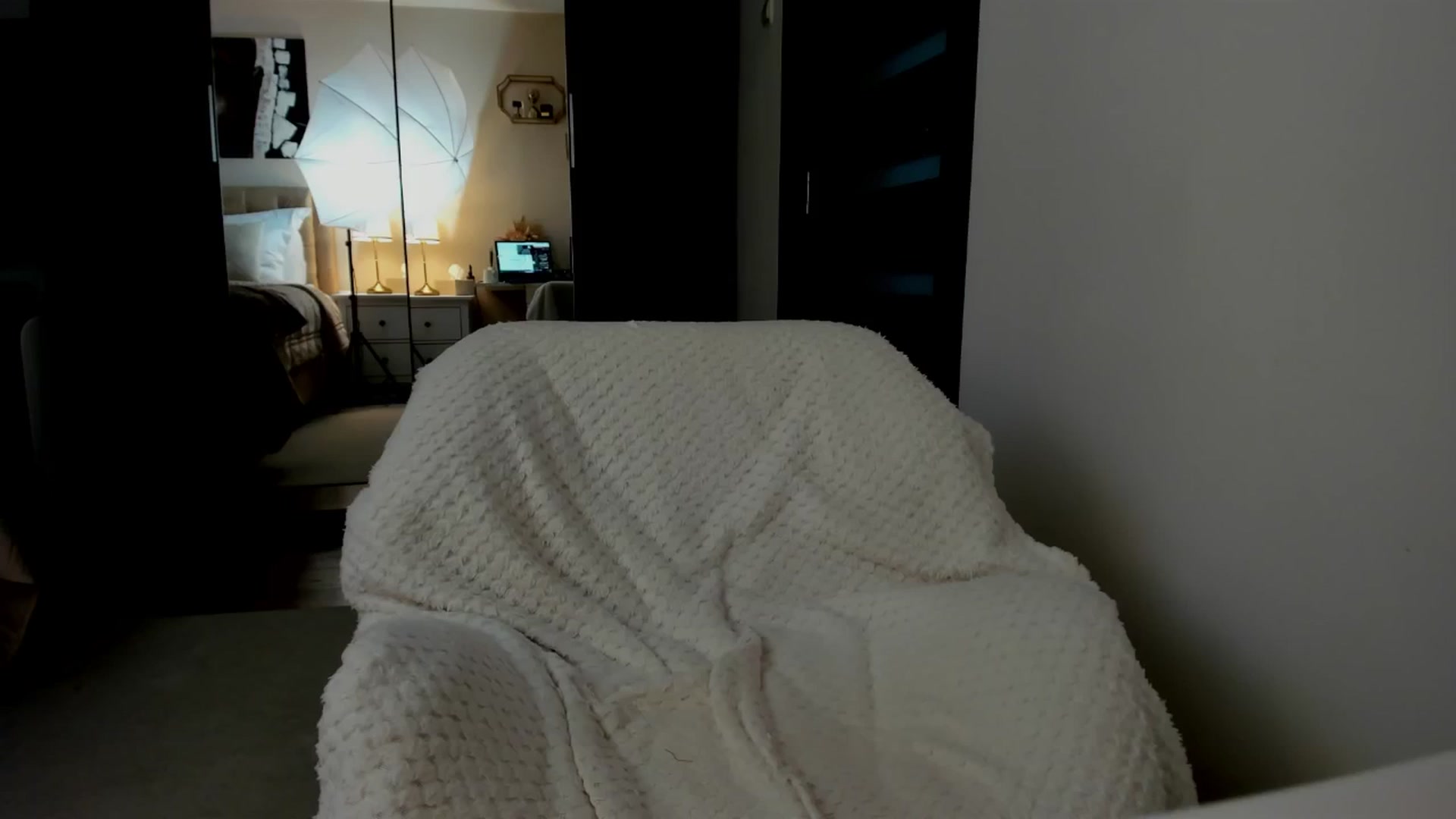 Gallery image thumbnail from SweetndCrazy's myfreecams stream on, 02/20/2025, 08:19 image 17 of 20