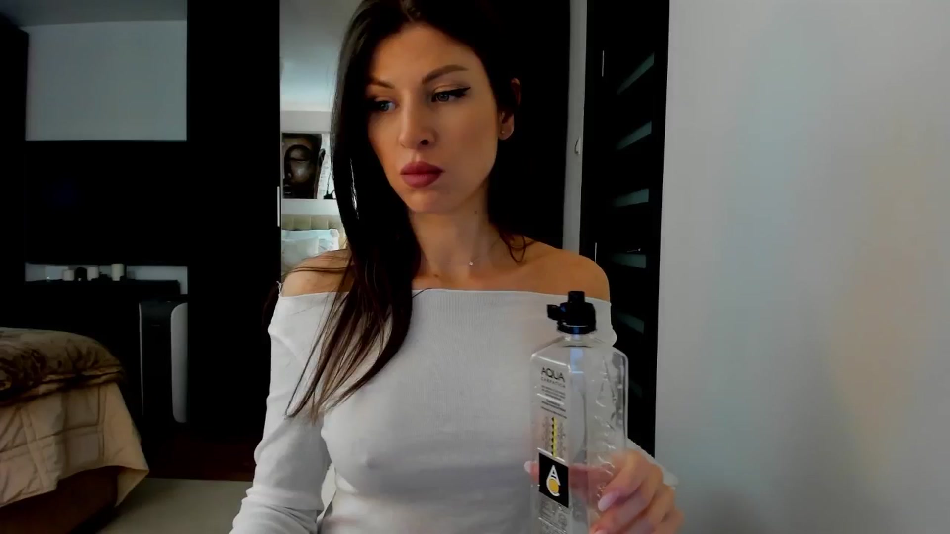 Gallery image thumbnail from SweetndCrazy's myfreecams stream on, 02/27/2025, 07:57 image 5 of 20