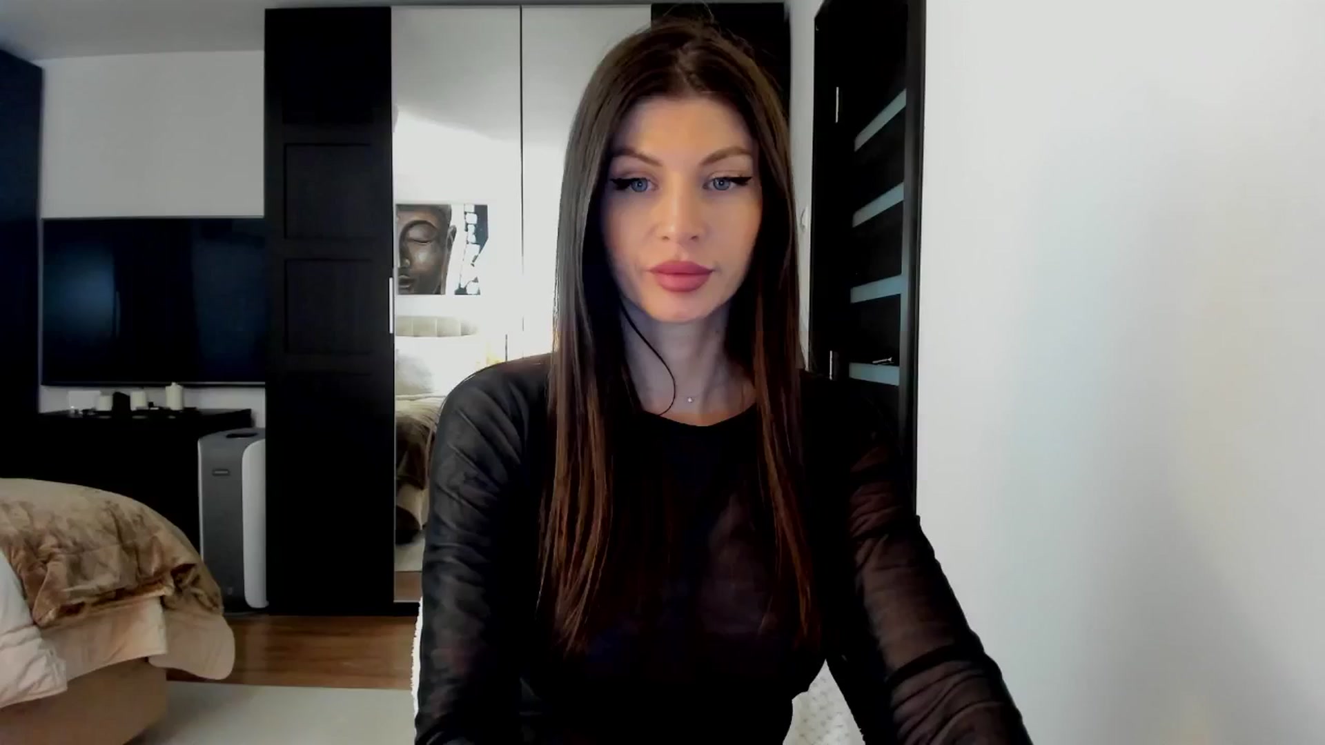 Gallery image thumbnail from SweetndCrazy's myfreecams stream on, 03/04/2025, 12:50 image 15 of 20