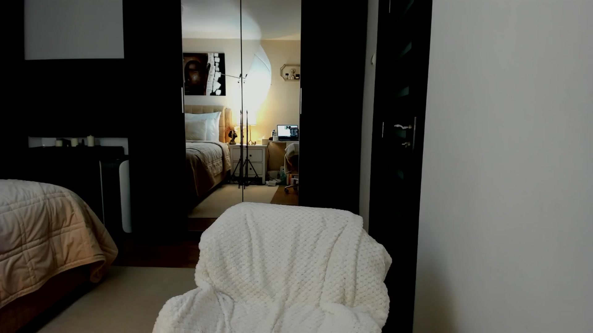 Gallery image thumbnail from SweetndCrazy's myfreecams stream on, 04/02/2025, 13:04 image 16 of 20