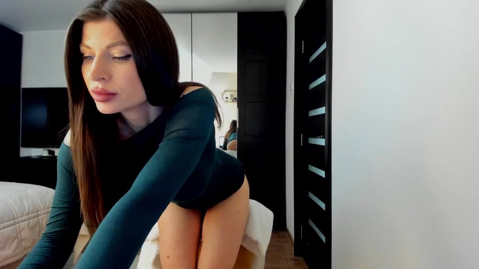 Gallery image thumbnail from SweetndCrazy's myfreecams stream on, 04/09/2025, 09:43 image 11 of 20