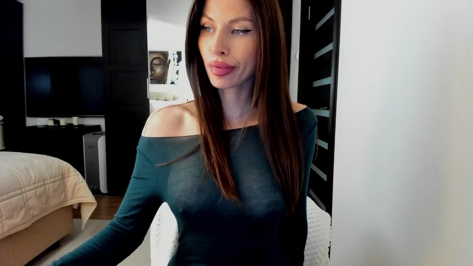 Gallery image thumbnail from SweetndCrazy's myfreecams stream on, 04/09/2025, 12:36 image 7 of 20