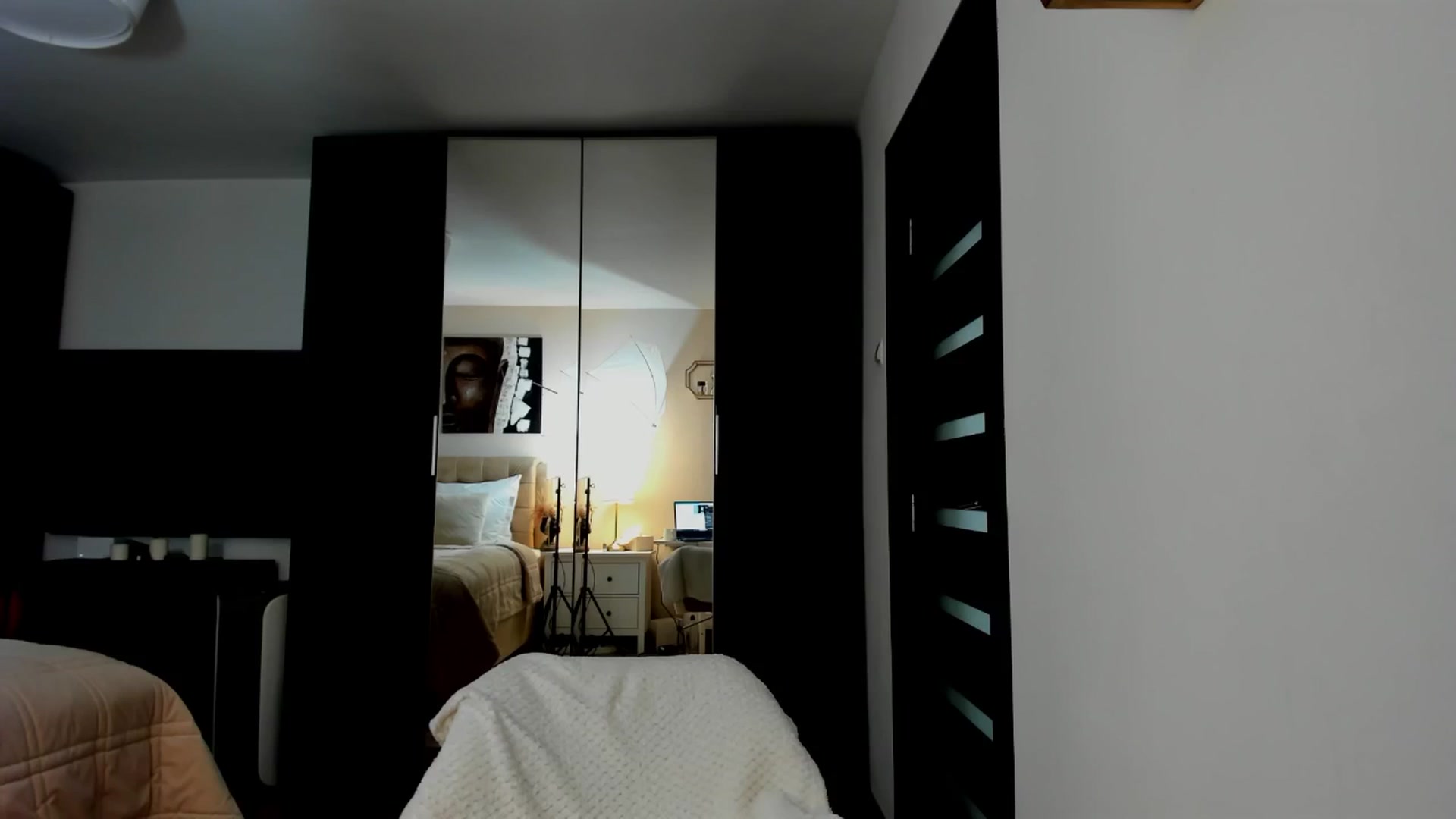 Gallery image thumbnail from SweetndCrazy's myfreecams stream on, 04/10/2025, 06:29 image 4 of 20