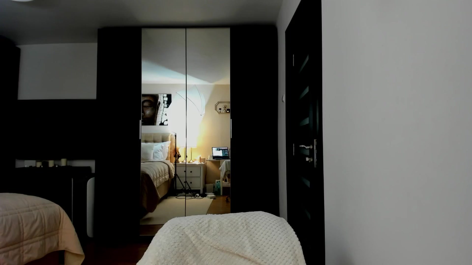 Gallery image thumbnail from SweetndCrazy's myfreecams stream on, 04/17/2025, 13:24 image 5 of 20