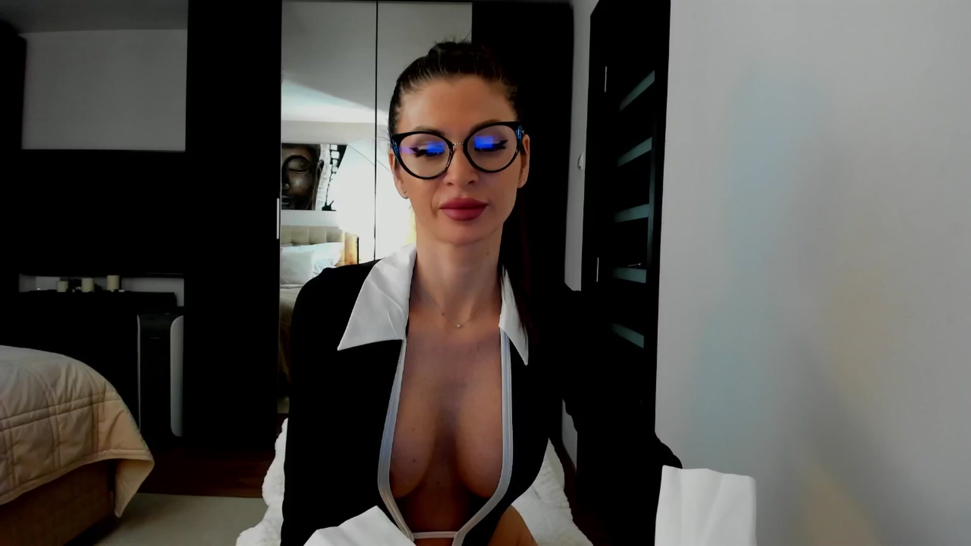 Gallery image thumbnail from SweetndCrazy's myfreecams stream on, 04/23/2025, 08:45 image 1 of 20
