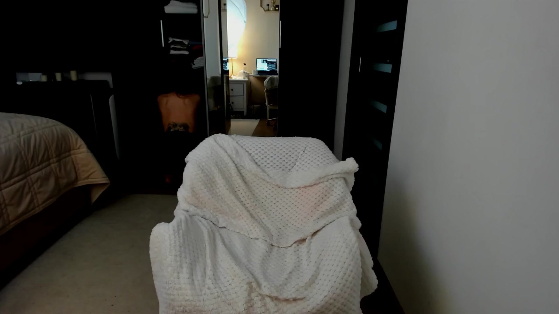 Gallery image thumbnail from SweetndCrazy's myfreecams stream on, 06/04/2025, 11:54 image 7 of 20