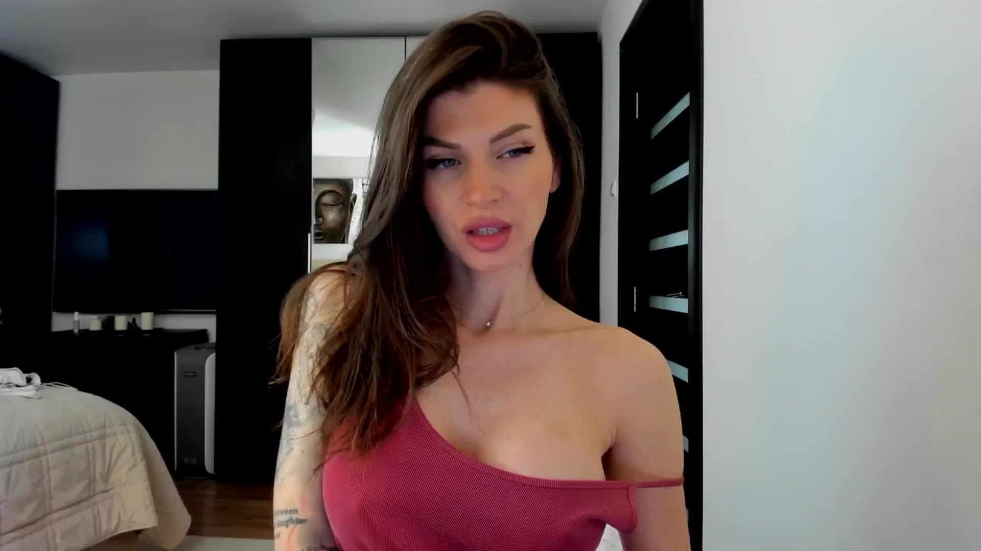 Gallery image thumbnail from SweetndCrazy's myfreecams stream on, 06/12/2025, 07:31 image 5 of 20