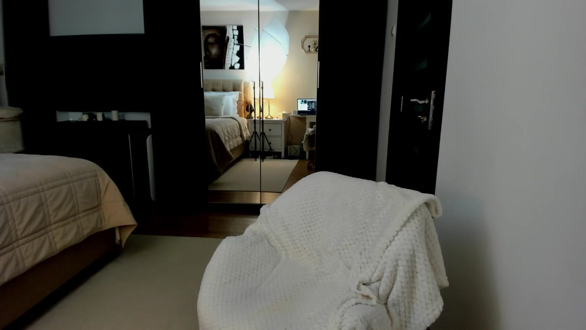 Gallery image thumbnail from SweetndCrazy's myfreecams stream on, 07/14/2025, 10:53 image 18 of 20