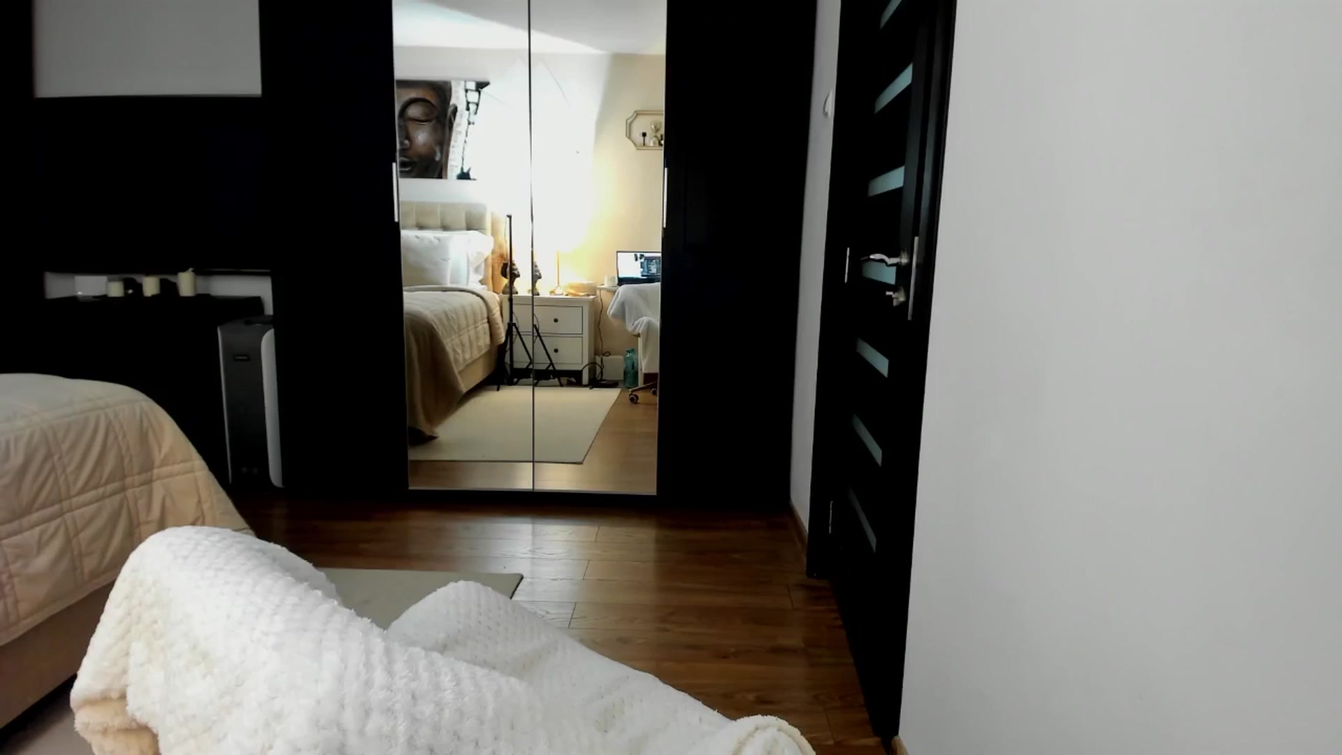 Gallery image thumbnail from SweetndCrazy's myfreecams stream on, 07/22/2025, 12:13 image 5 of 20