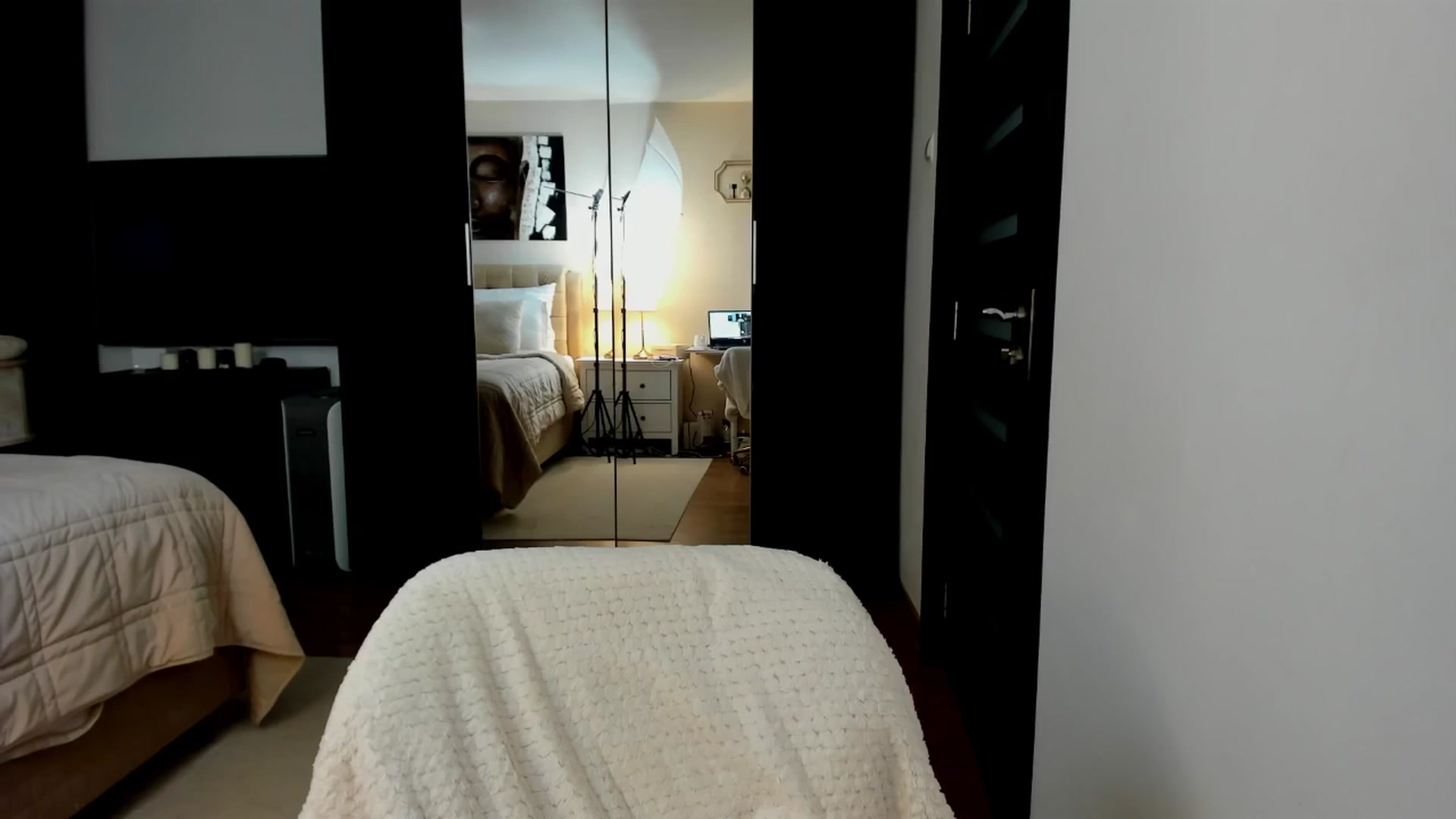 Gallery image thumbnail from SweetndCrazy's myfreecams stream on, 08/07/2025, 11:03 image 9 of 20